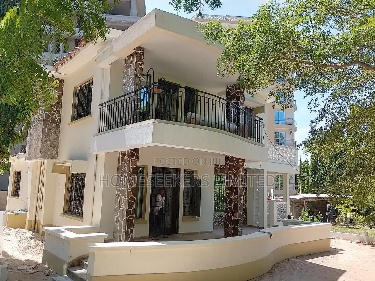 Hayati Villa