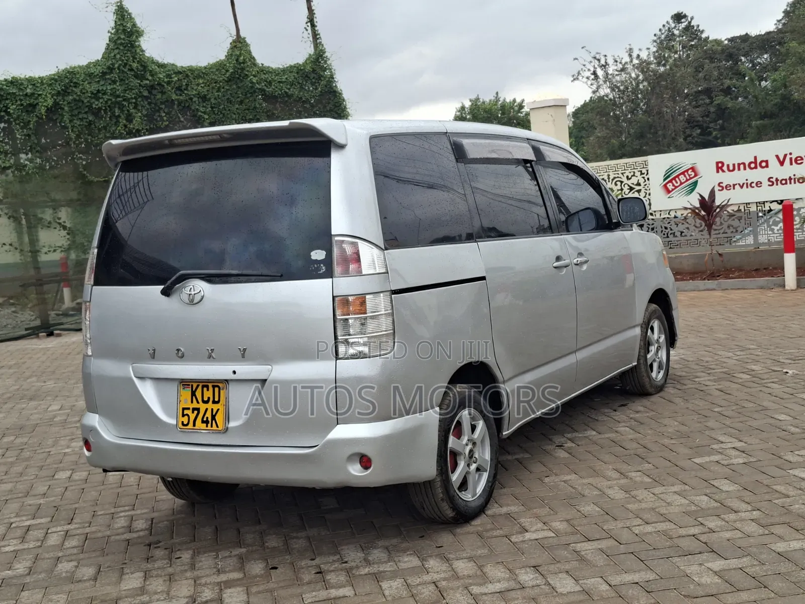 Toyota Voxy 2007 Silver