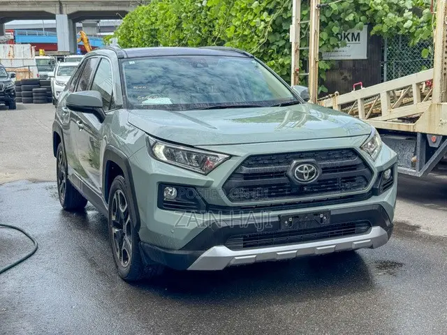 Toyota RAV4 Adventure 2021 Green