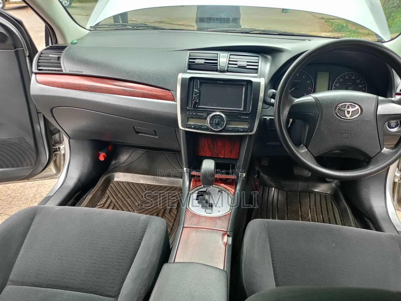 Toyota Allion 2011 Silver