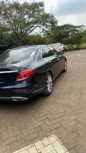 Mercedes-Benz E400 2017 Black