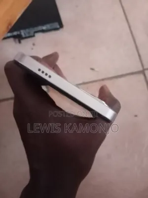 Vivo Y19s 128 GB White
