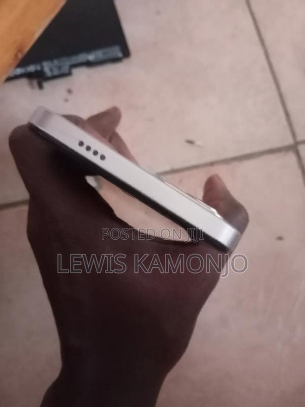 Vivo Y19s 128 GB White - thumbnail 4