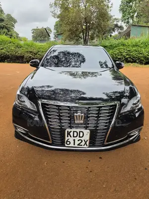 Toyota Crown 2014 Black
