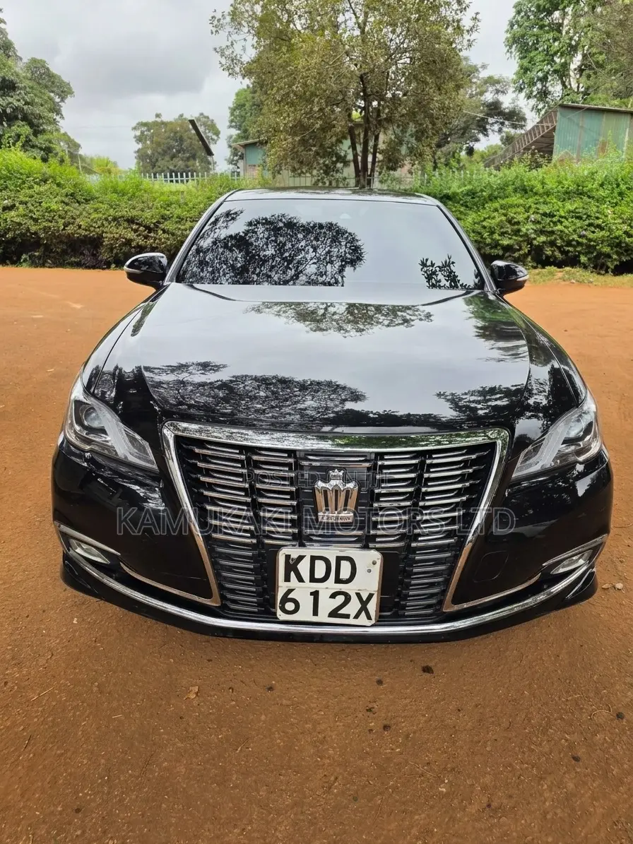 Toyota Crown 2014 Black