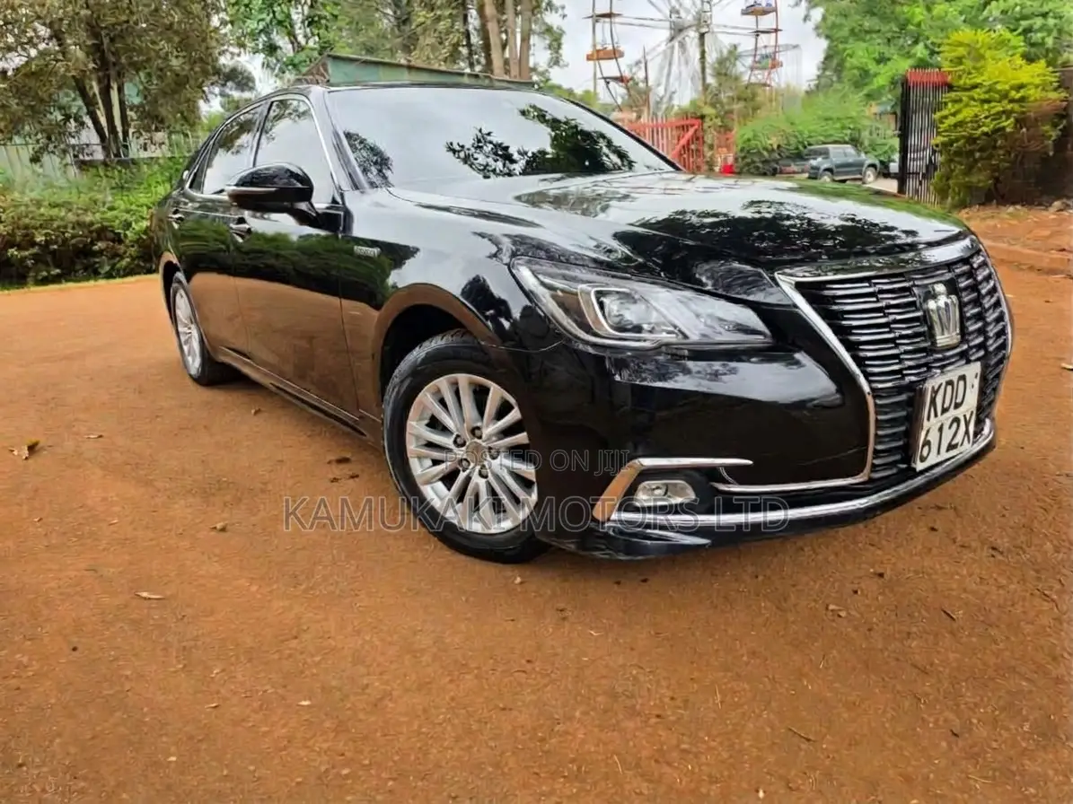 Toyota Crown 2014 Black