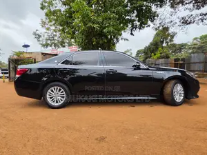 Toyota Crown 2014 Black
