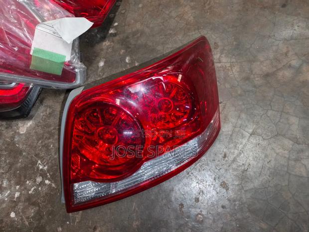 Toyota Allion Taillight - thumbnail 2