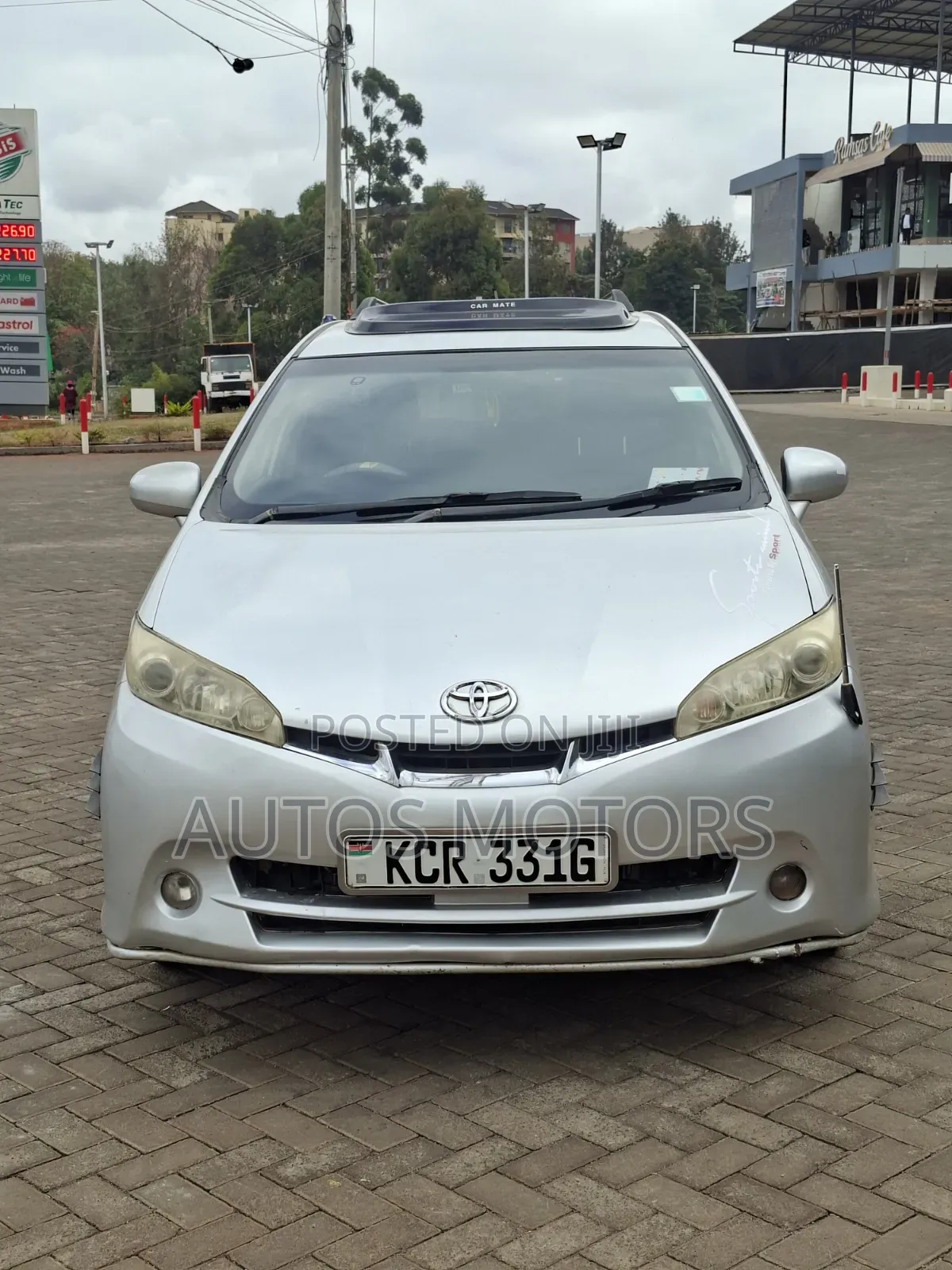 Toyota Wish 2011 Ivory