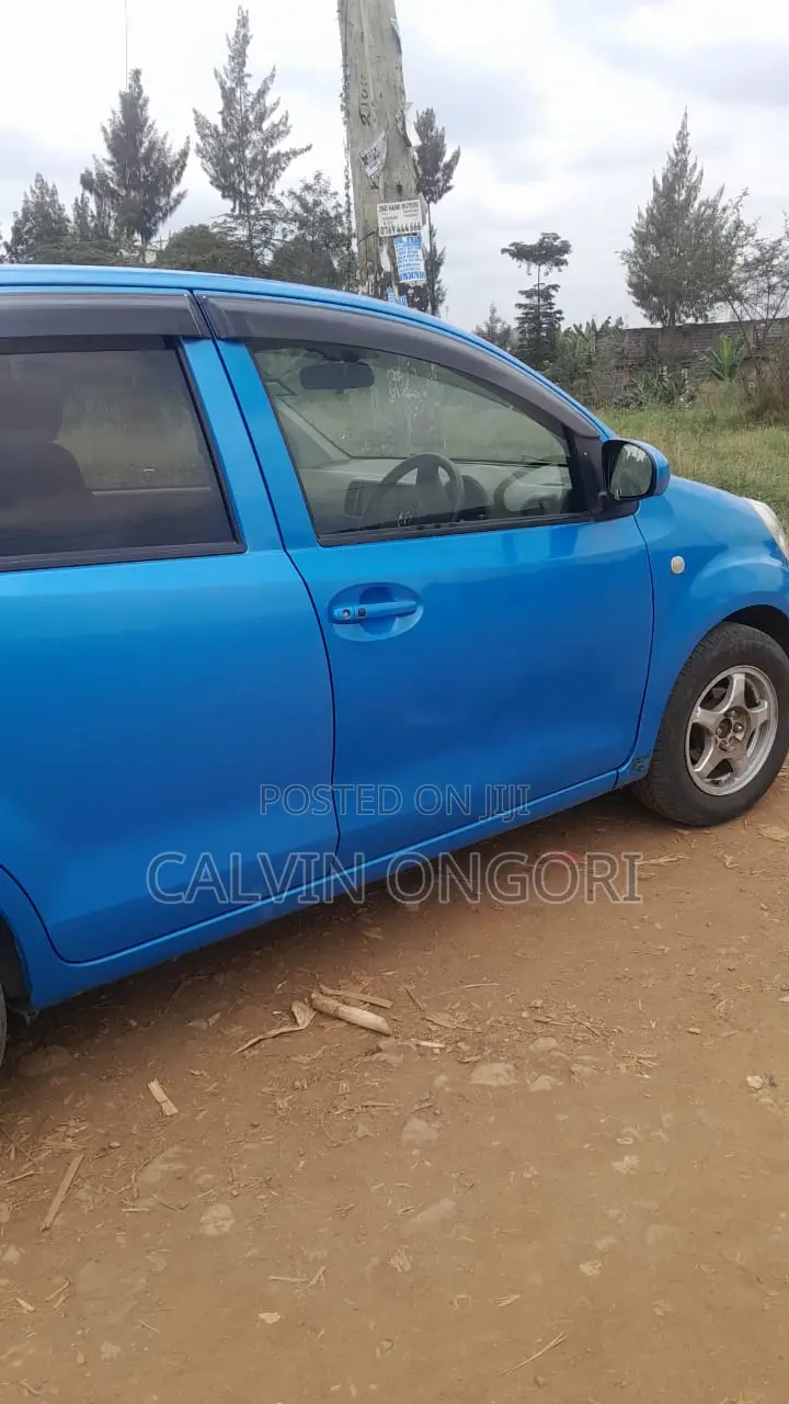Toyota Passo 1.0 FWD 2015 Blue