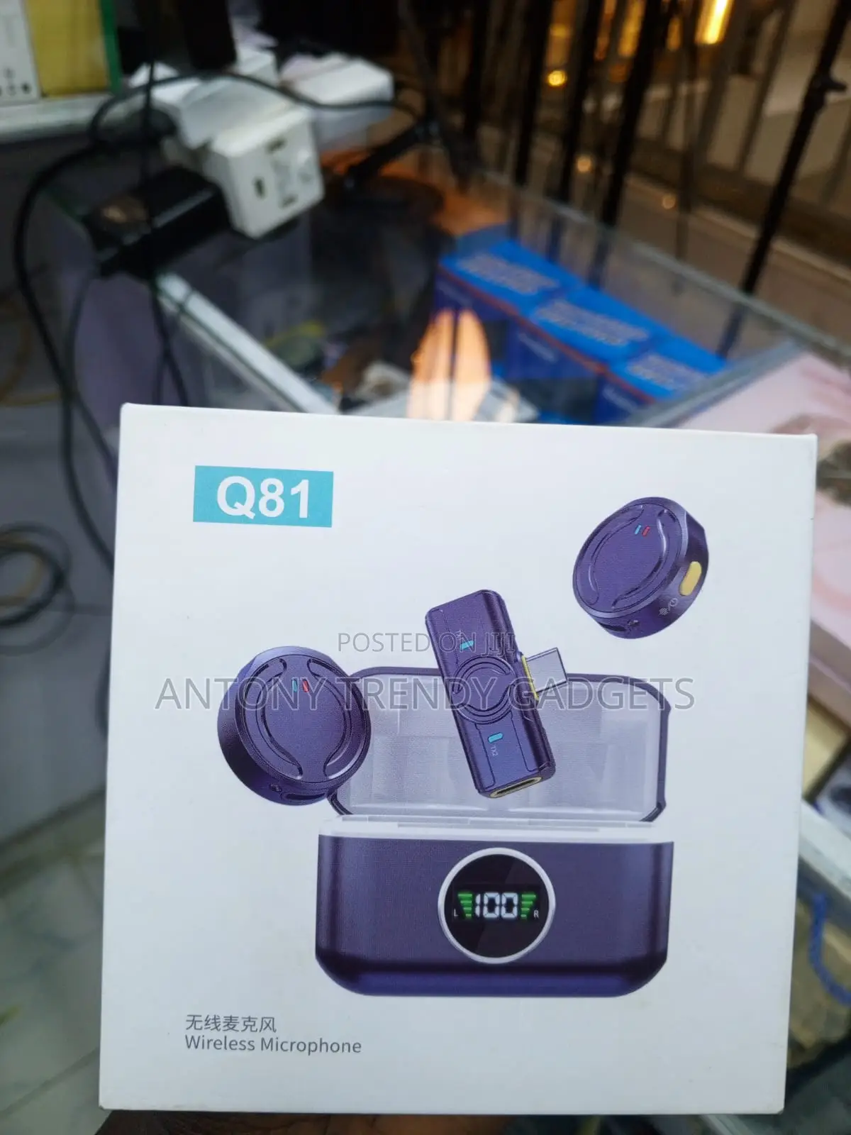 Q81 Lavalier Microphone Kit With Digital Battery Display
