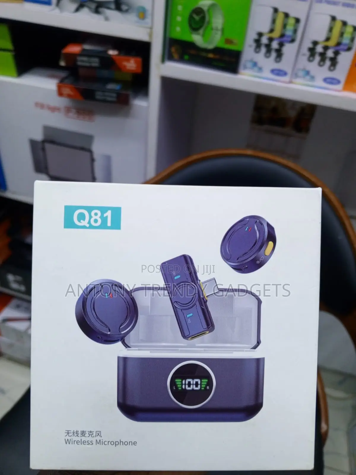 Q81 Lavalier Microphone Kit With Digital Battery Display