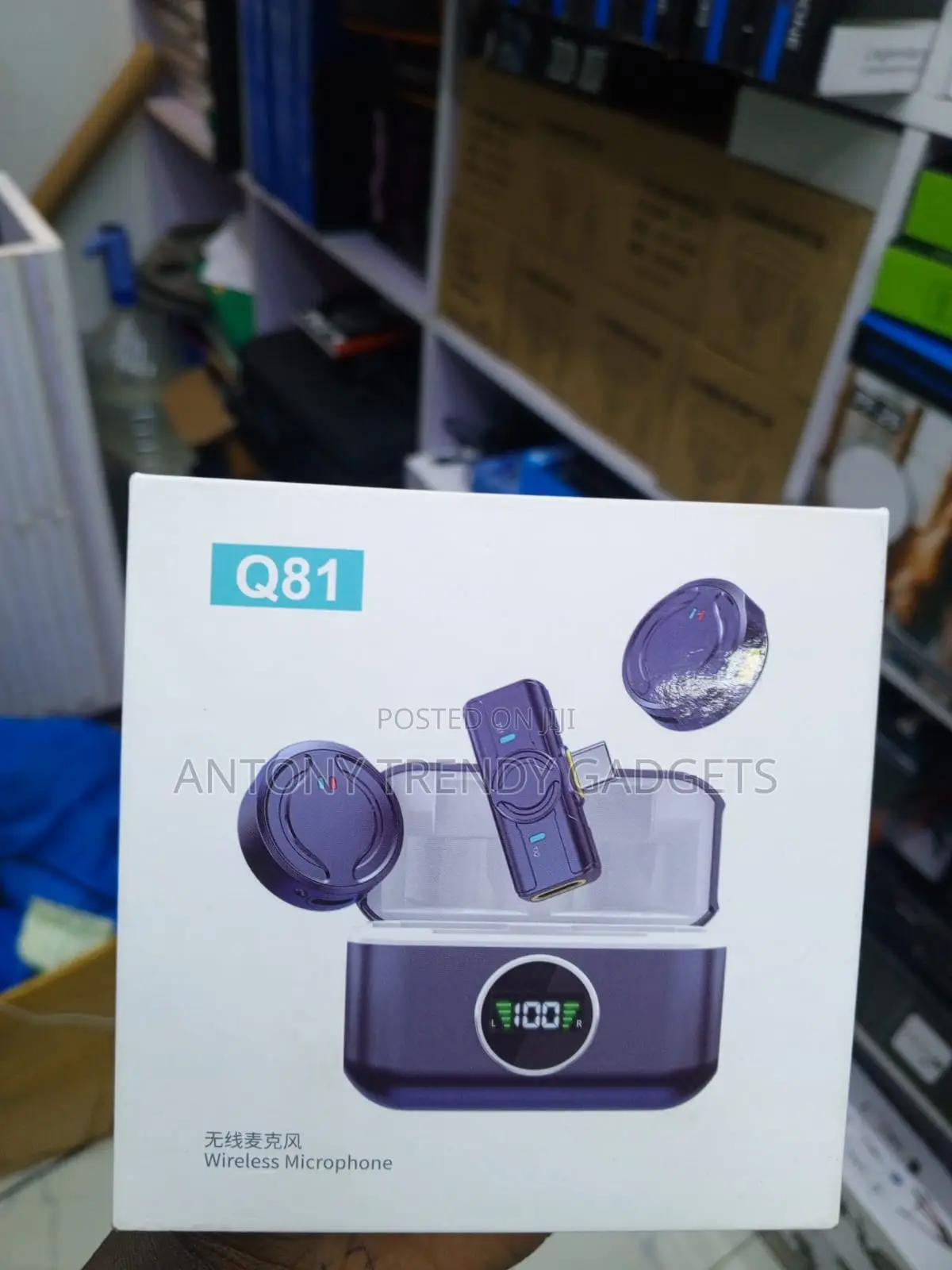 Q81 Lavalier Microphone Kit With Digital Battery Display
