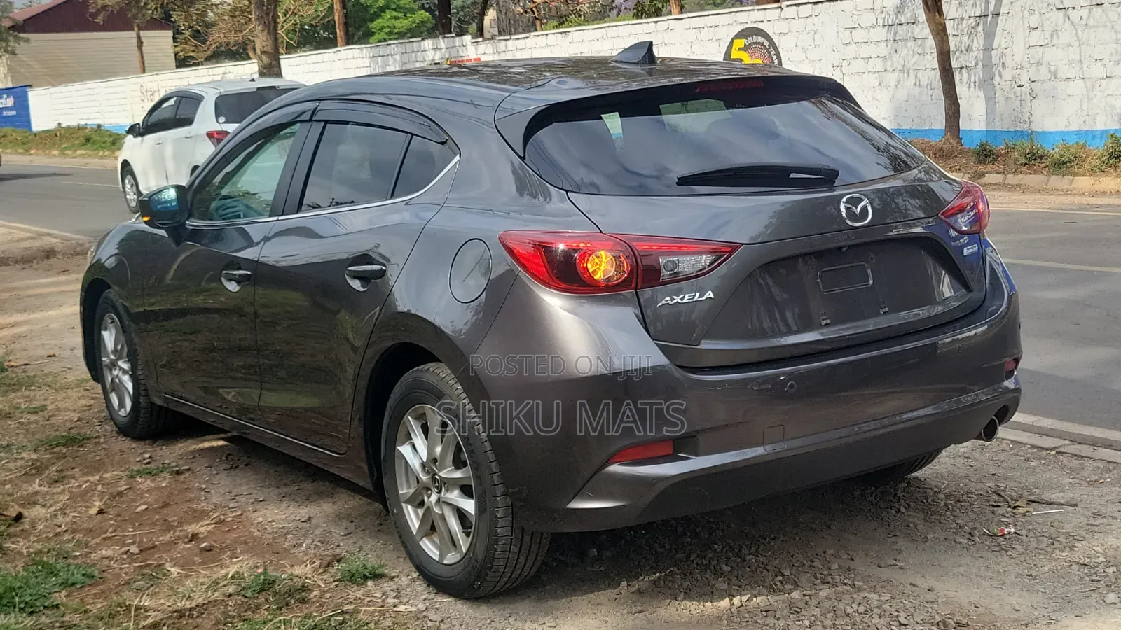Mazda Axela 2019 Gray