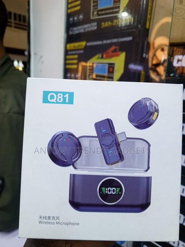 Q81 Portable Wireless Microphone Kit for Content Creators - main view