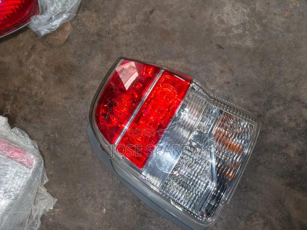 Toyota Spade Taillight - thumbnail 2