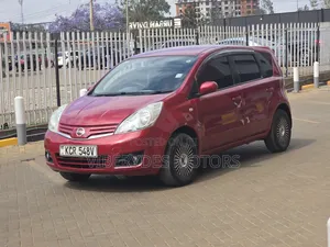 Nissan Note 2011 Maroon