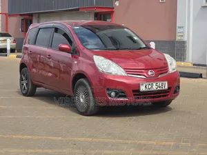 Nissan Note 2011 Maroon