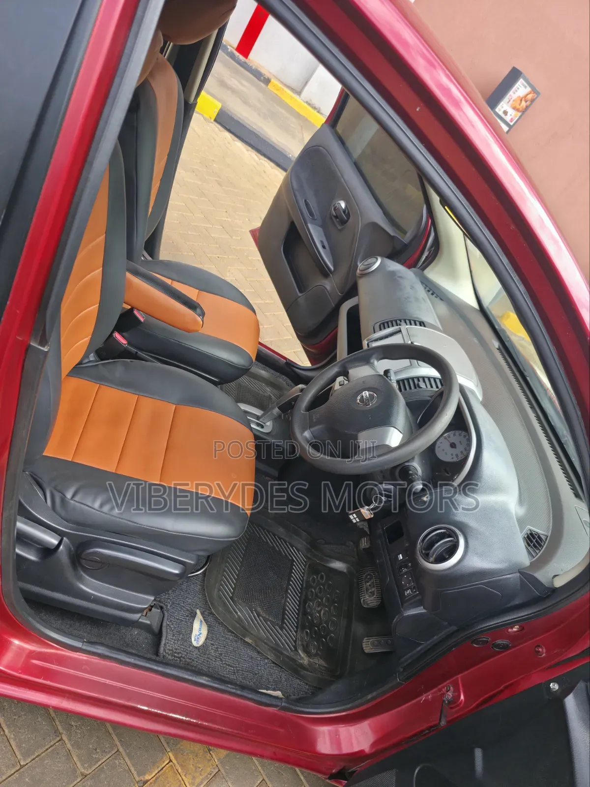 Nissan Note 2011 Maroon