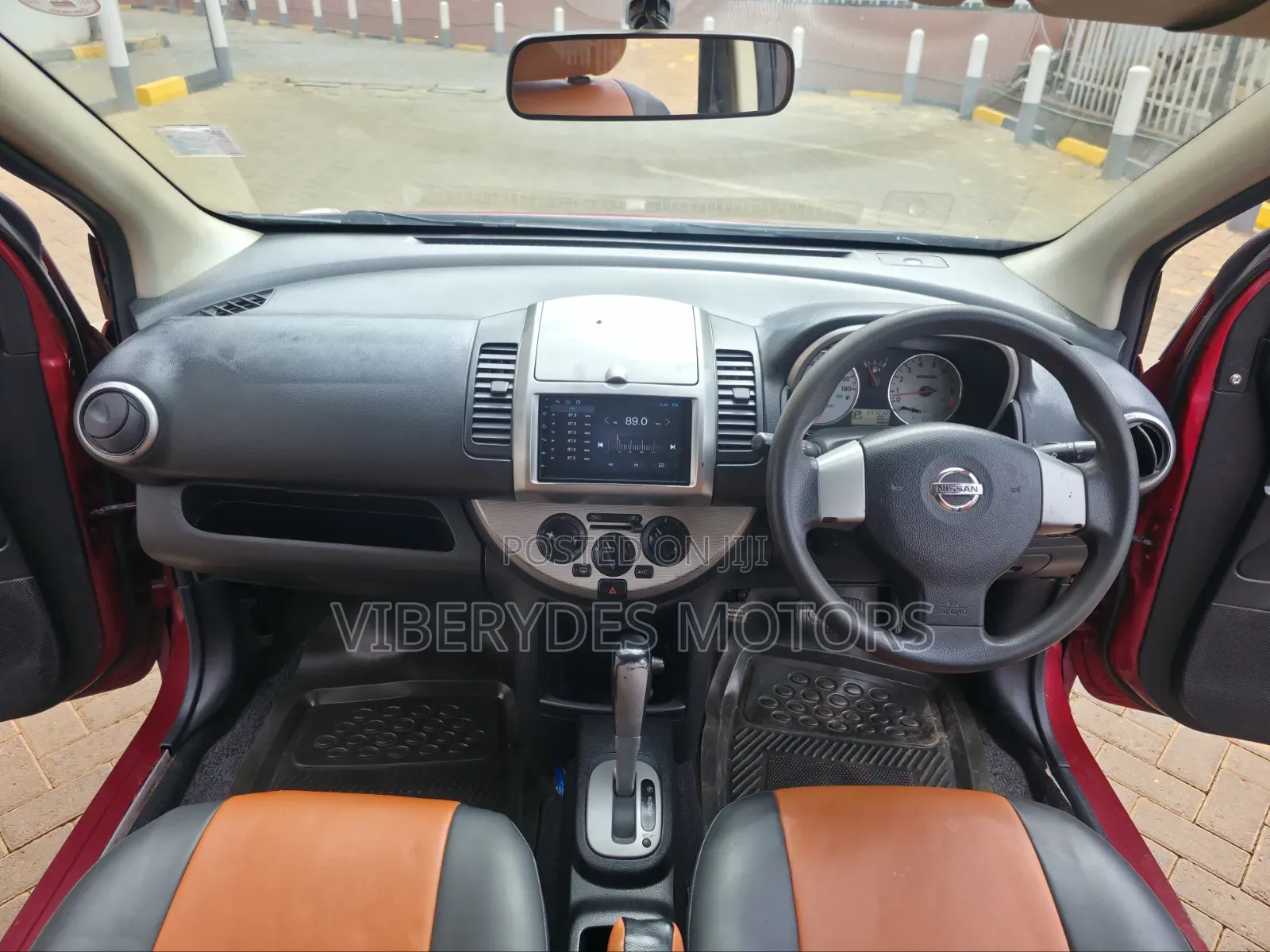 Nissan Note 2011 Maroon