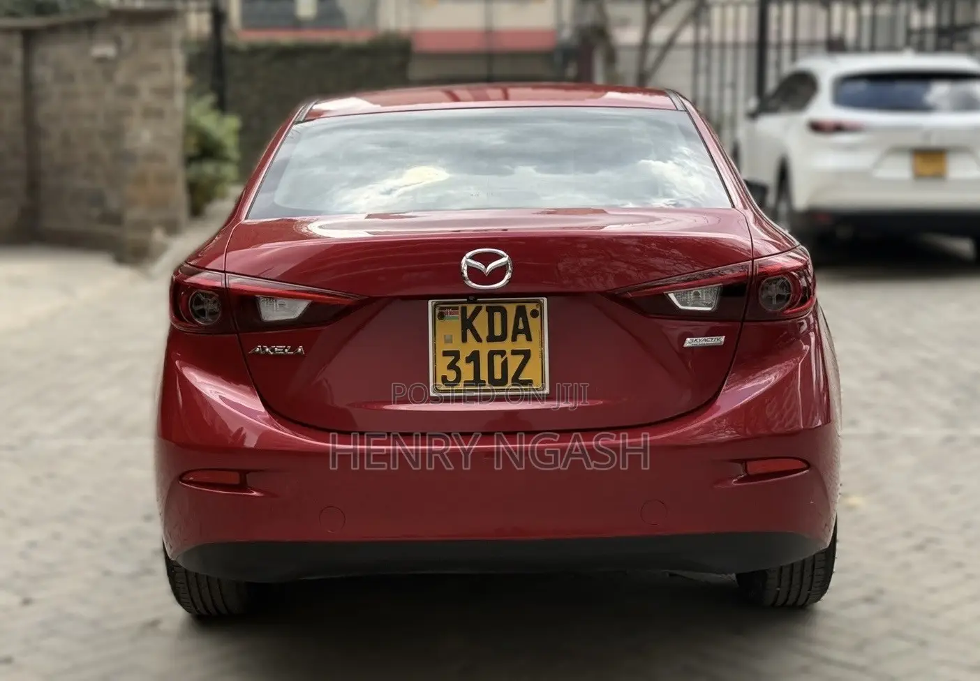 Mazda Axela SV Premium 2014 Red