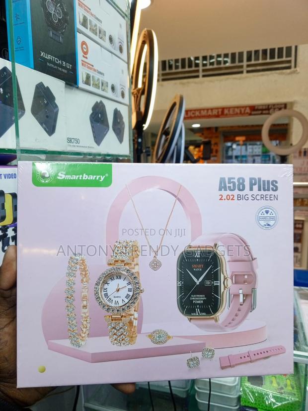 Smartbarry A58 Plus Bluetooth Calling Smartwatch Gift Set - thumbnail 2