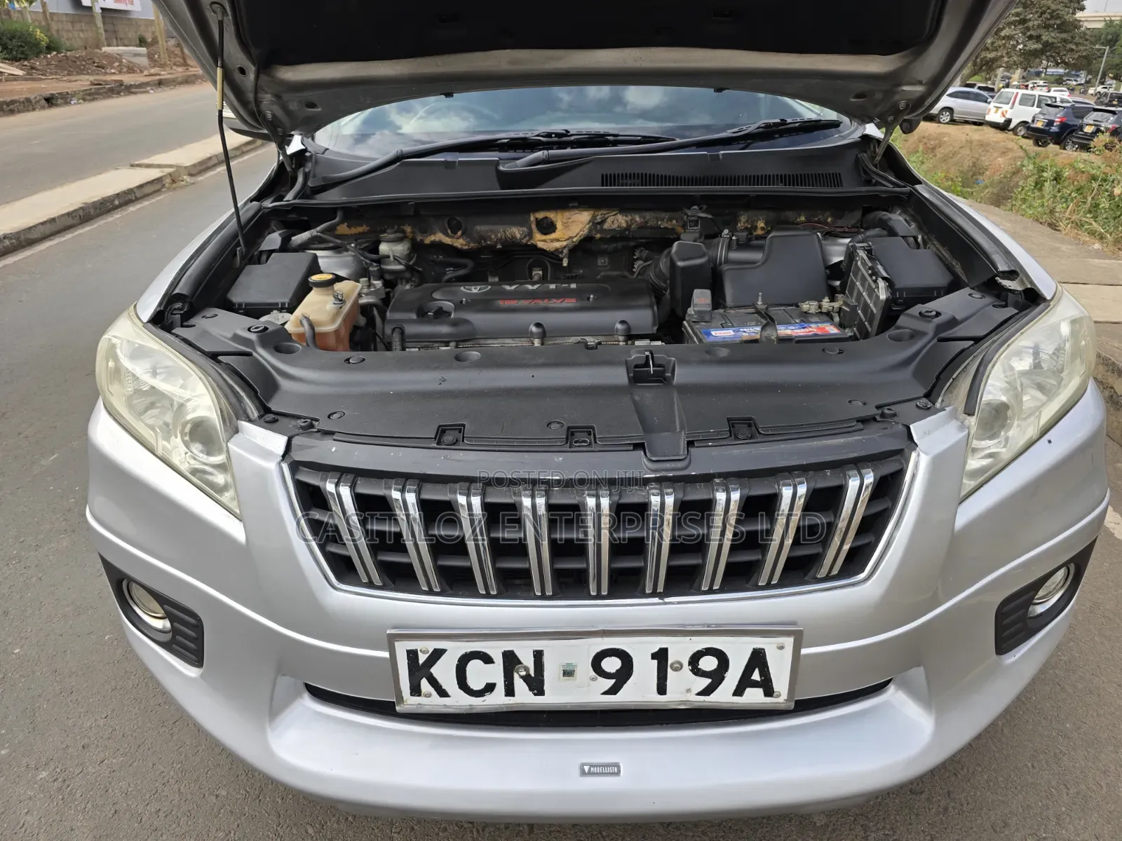Toyota Vanguard 2010 Silver