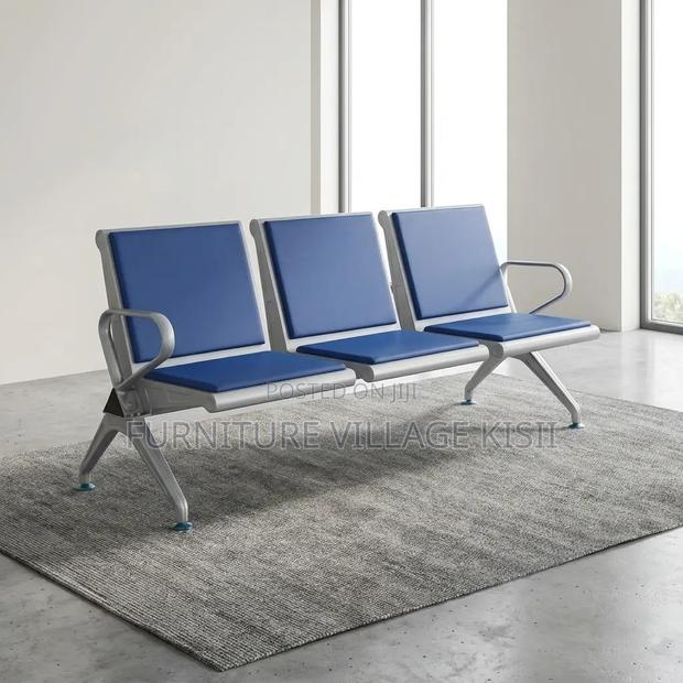 Heavy Duty Blue 3-Link Waiting Bench - thumbnail 3
