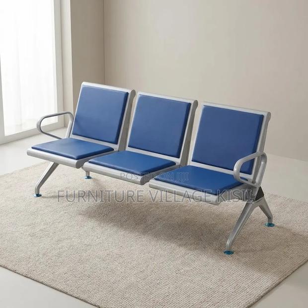 Heavy Duty Blue 3-Link Waiting Bench - thumbnail 4