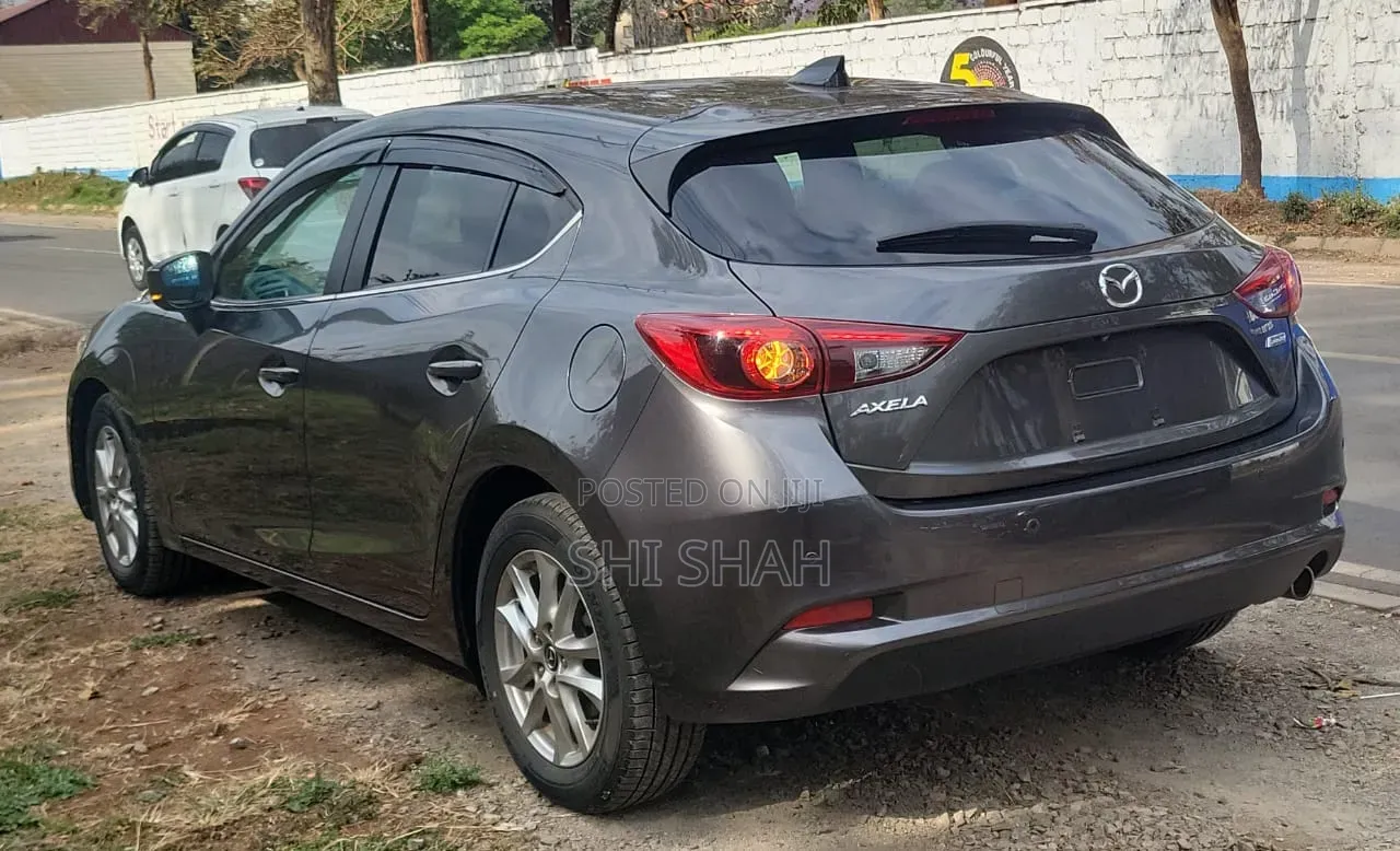 Mazda Axela 2019 Gray