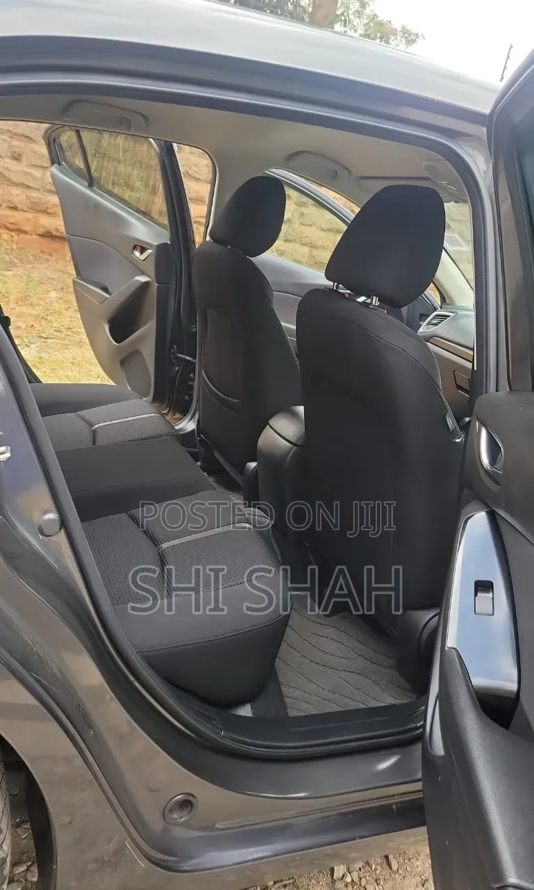 Mazda Axela 2019 Gray