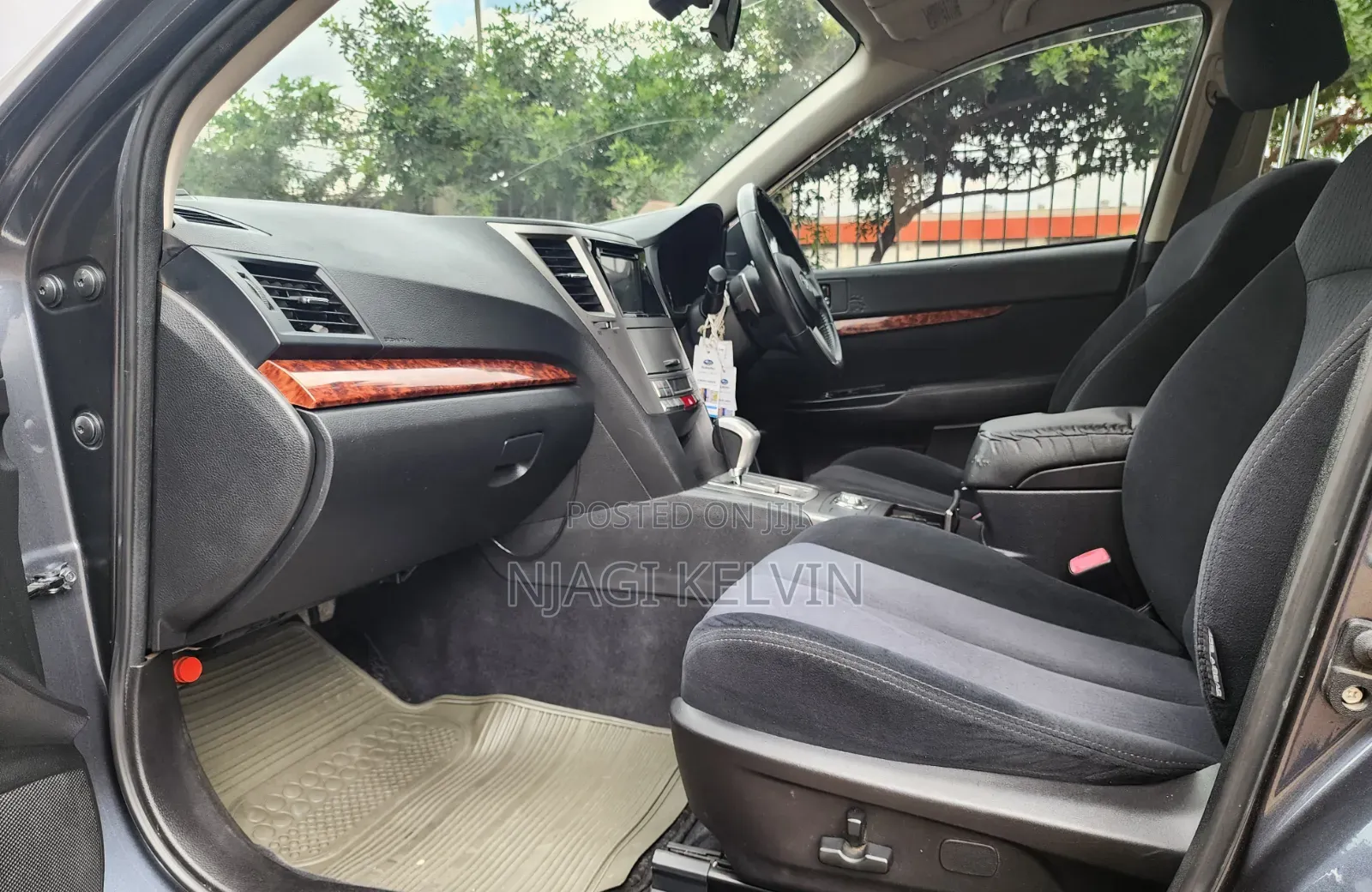 Subaru Outback 2010 Gray