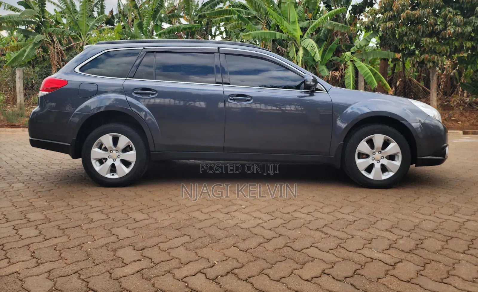 Subaru Outback 2010 Gray
