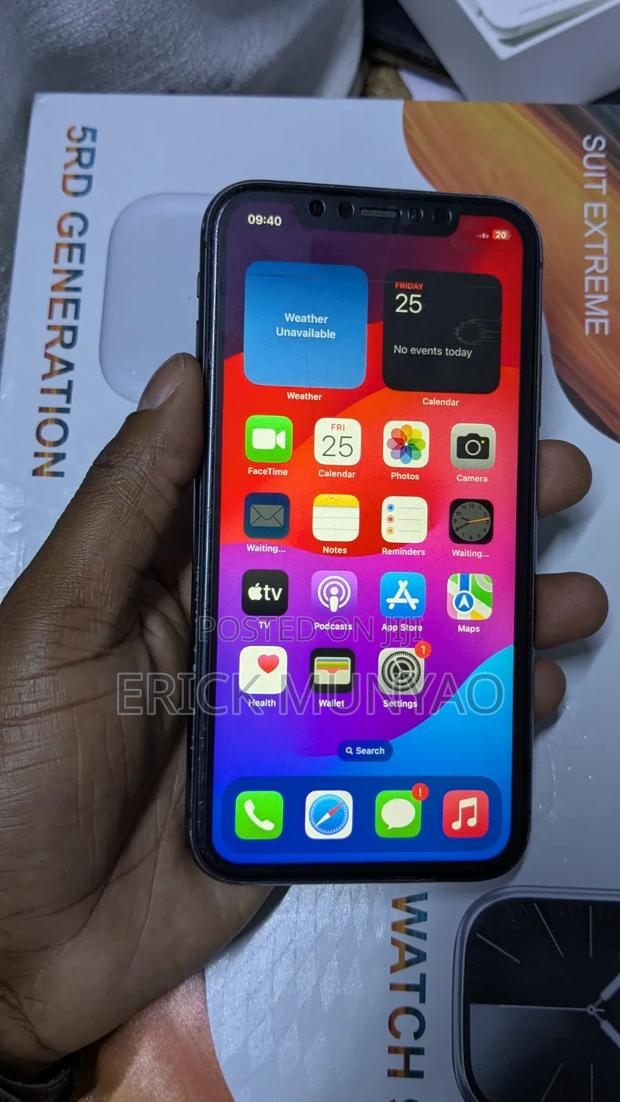 Apple iPhone 11 256 GB Gray - thumbnail 2