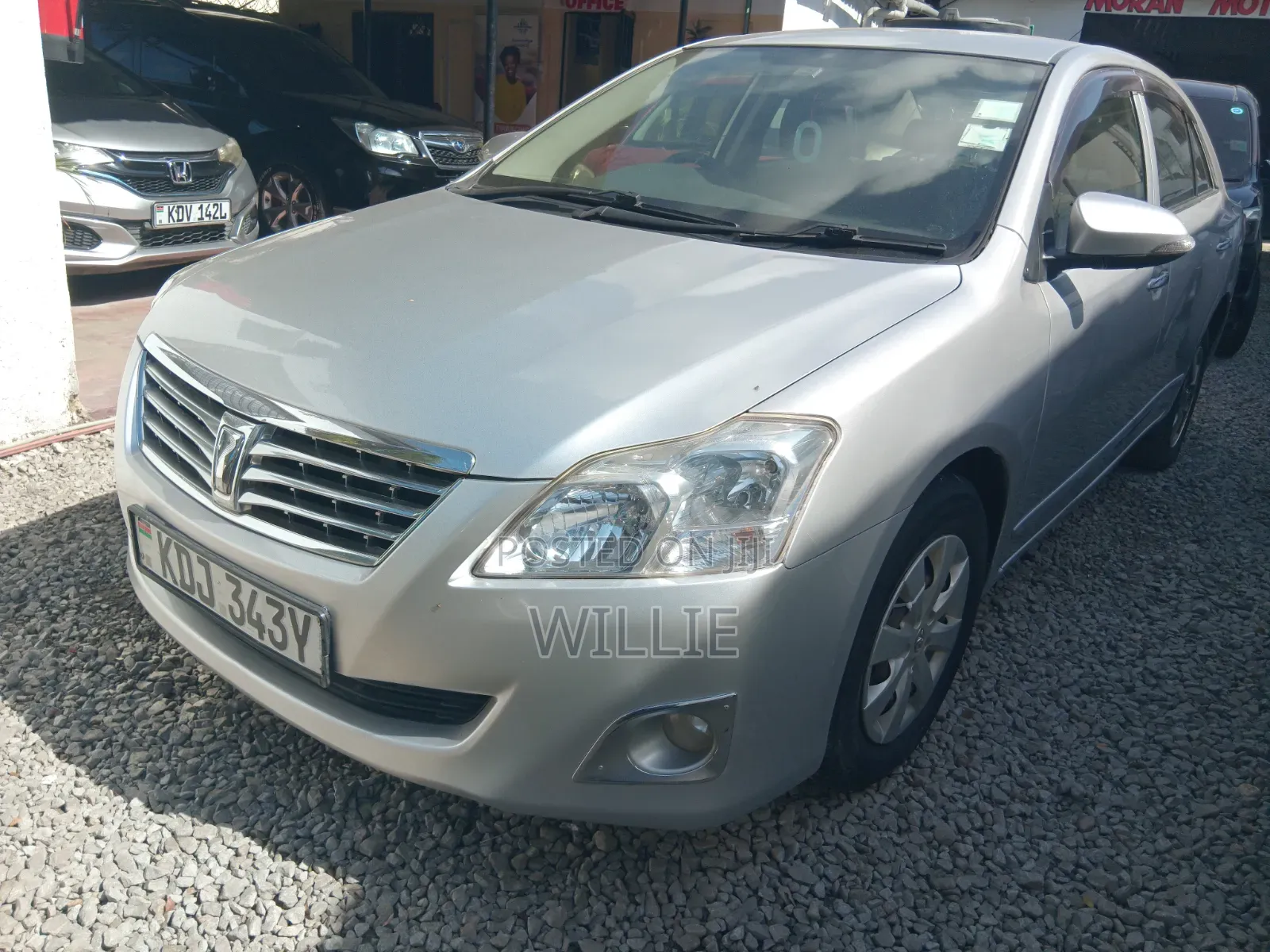 Toyota Premio 2015 Silver