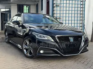 Toyota Crown 2020 Black