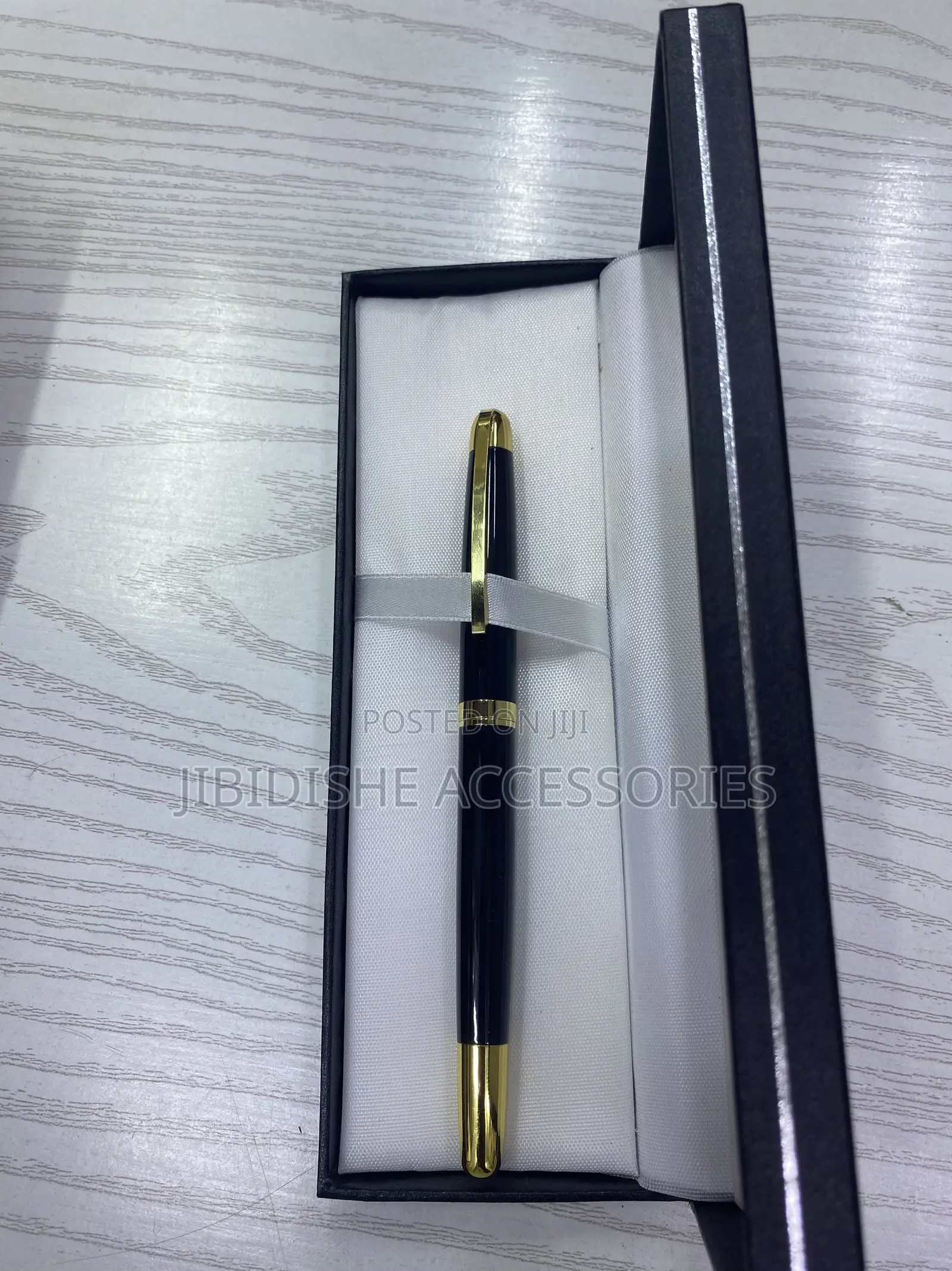 Executive Pen Slim Comes With Casing