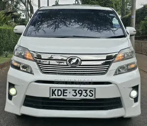 Toyota Vellfire 2017 White