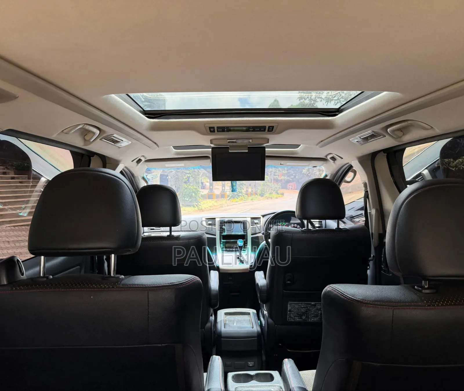 Toyota Vellfire 2017 White