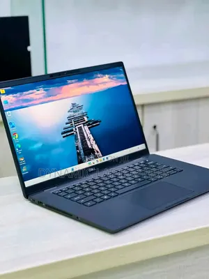Laptop Dell Latitude 7520 8GB Intel Core i5 SSD 256GB