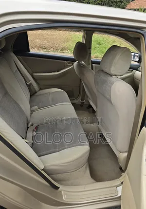 Toyota Corolla RunX 2004 Silver