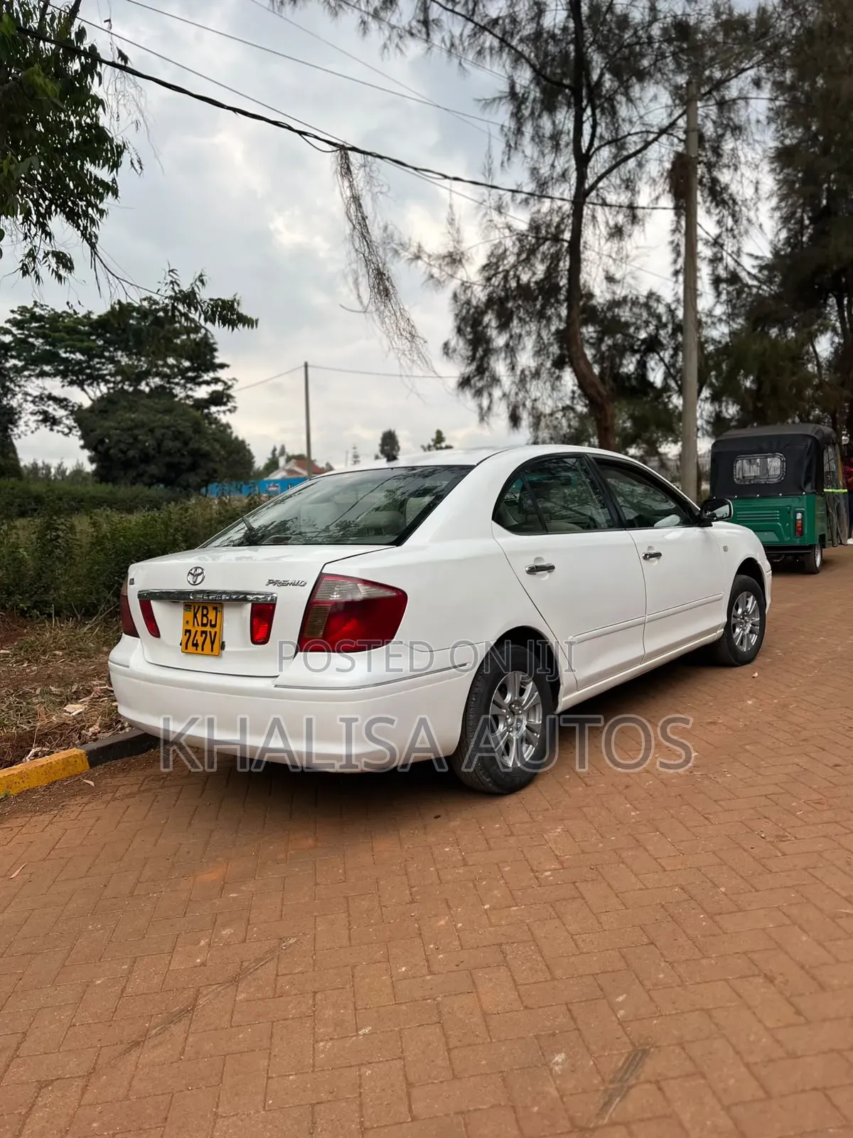 Toyota Premio 2005 White