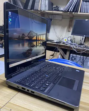Laptop Dell Precision 7510 8GB Intel Core i7 SSD 512GB