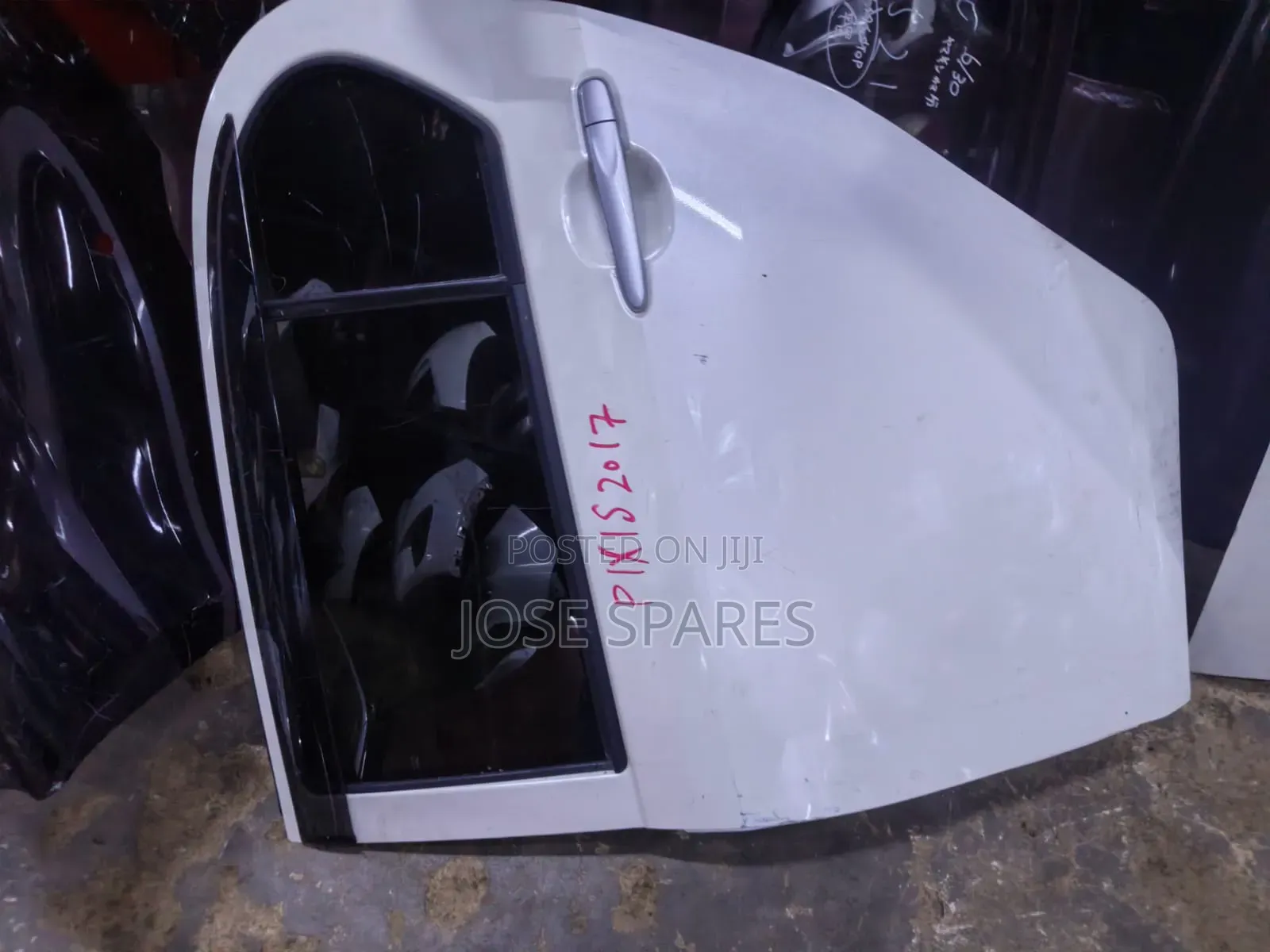 Toyota Pixis Doors