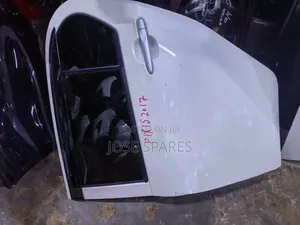 Toyota Pixis Doors