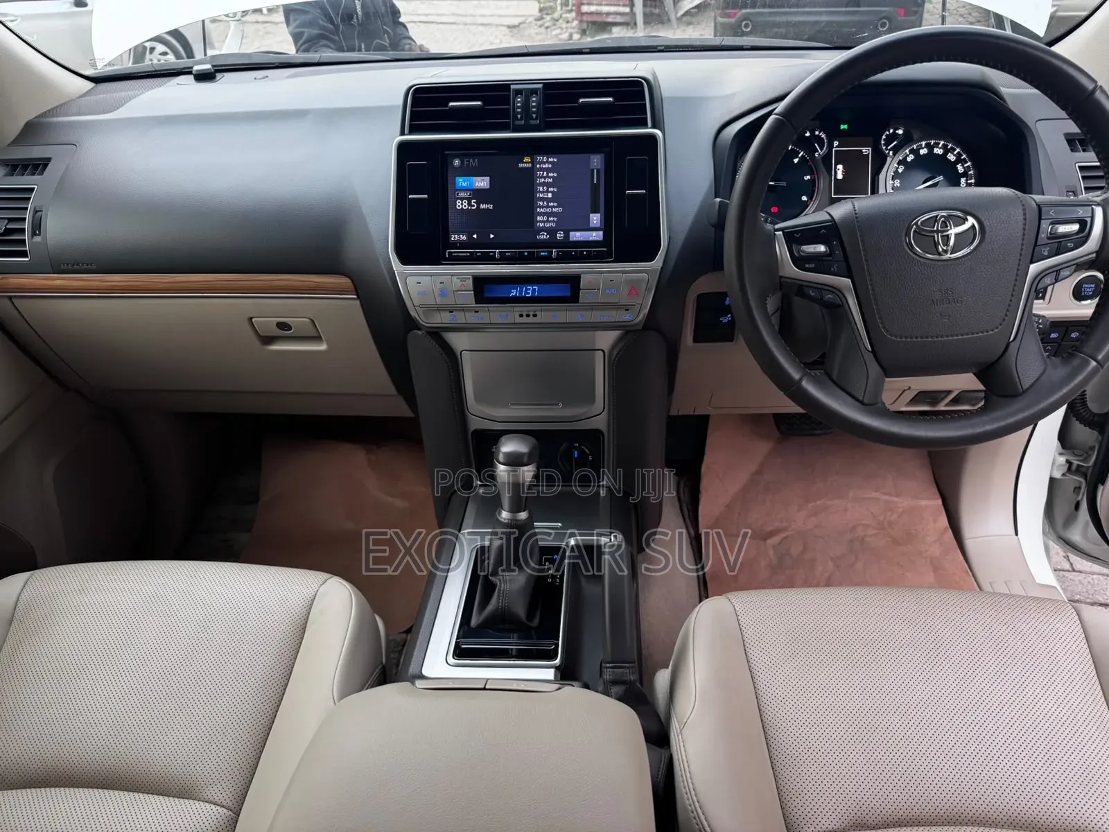 Toyota Land Cruiser Prado 2.8 2022 Off white
