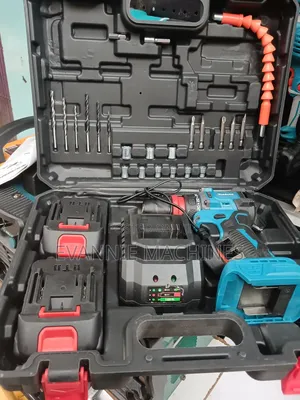 Cordless Brushless Drill Kit/Makita Cordless Brushless Drill Kit