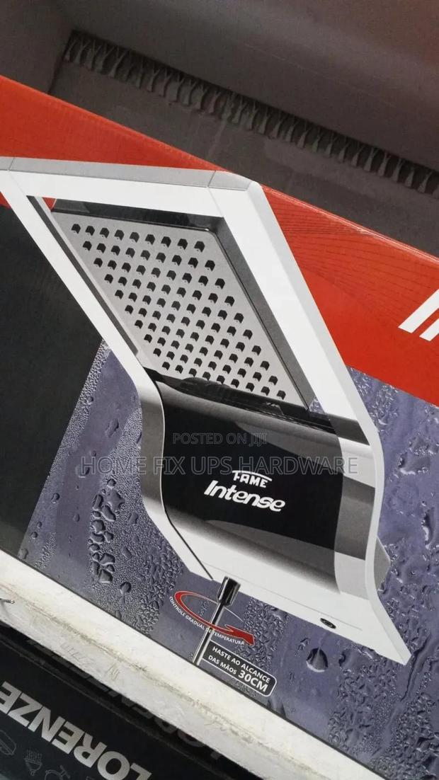 Fame Intense Showerhead