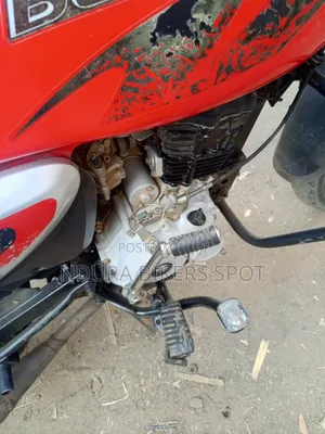 Bajaj Boxer 150 UG 2024 Red