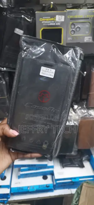 Black Retro Wallet Leather Flip Case in Plastic the Google Pixel 8 Pro